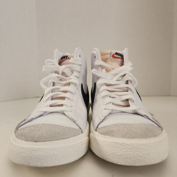 NIKE Women's Blazer Mid '77 Basketball Shoe, White Black Sail, 7.5 - Picture 3 of 10